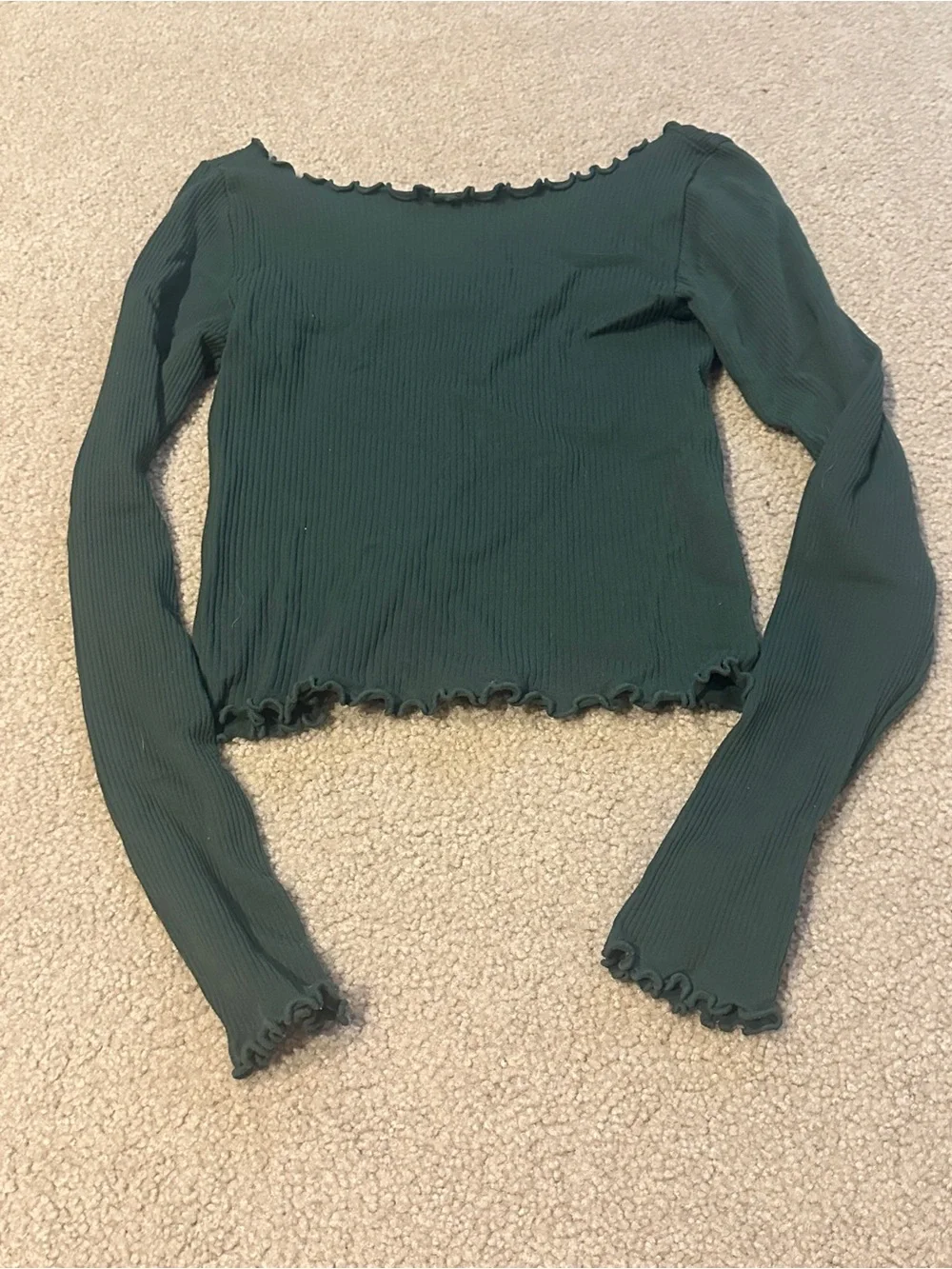 Free People Dark Green Ribbed V-Neck Lettuce-Edge Long Sleeve Crop Top